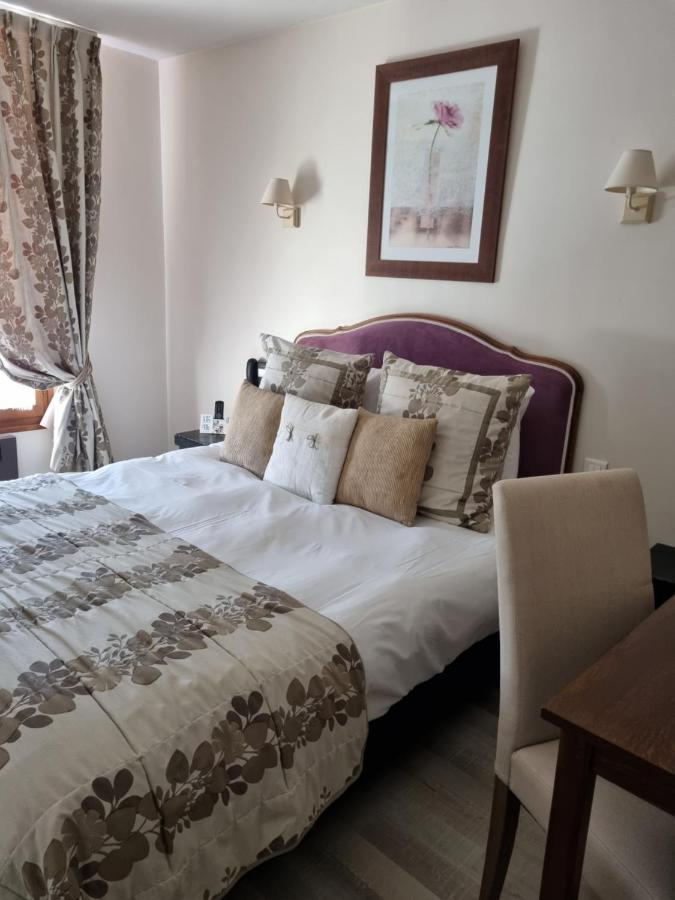 Logis Hotel-Restaurant Le Relais أوتريف المظهر الخارجي الصورة