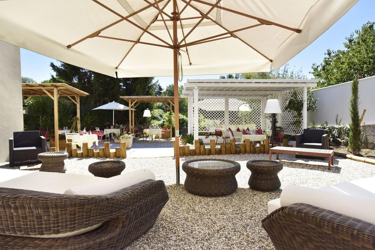 Logis Hotel-Restaurant Le Relais أوتريف المظهر الخارجي الصورة