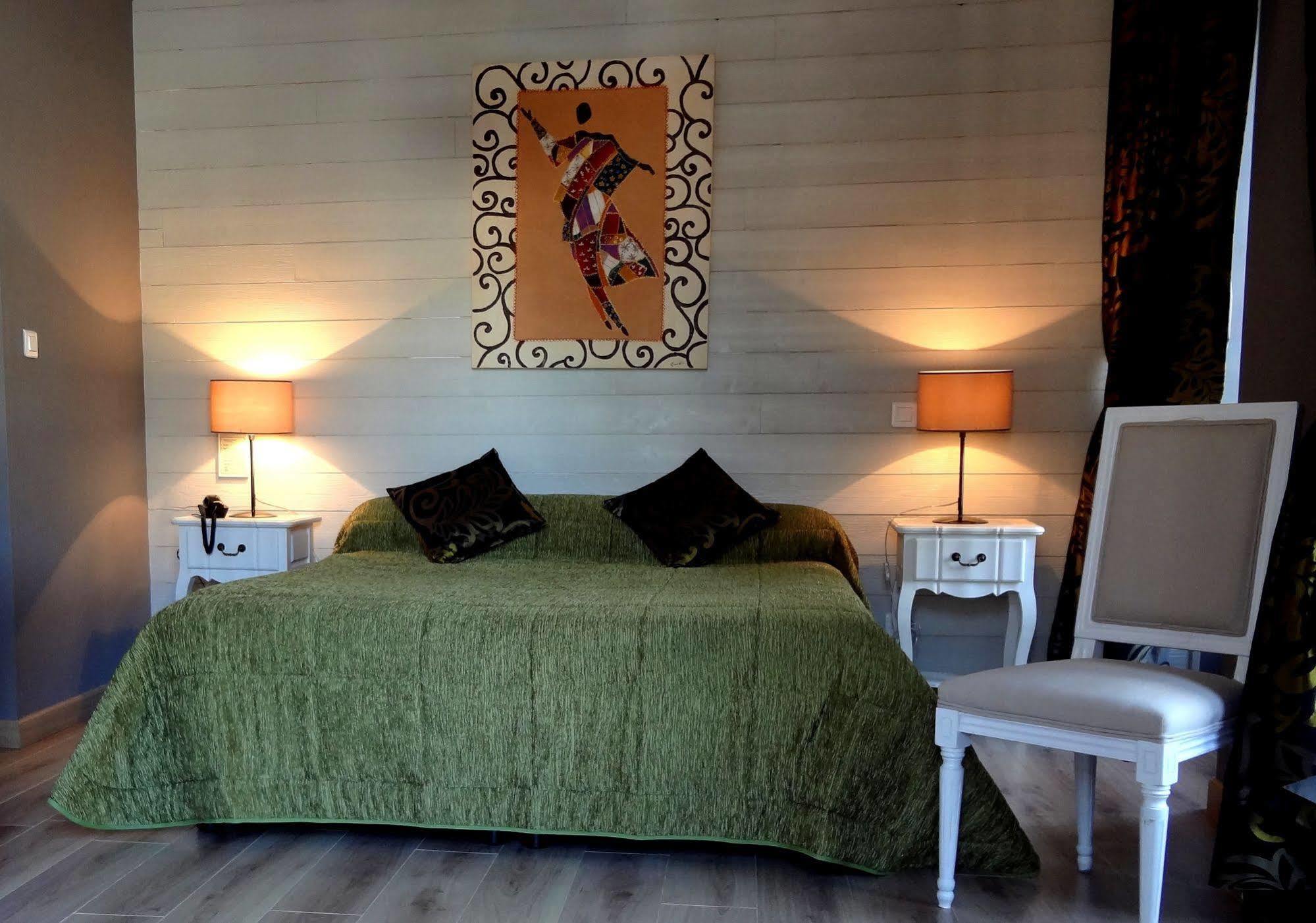 Logis Hotel-Restaurant Le Relais أوتريف المظهر الخارجي الصورة
